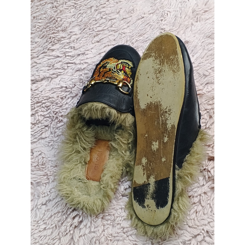Gucci Princetown Black Leather Tiger Embroidered Fur Lined Horsebit Mules 37.5 - Picture 4 of 6